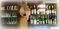 Die Bar mit grosser Auswahl an verschiedensten Getr&auml;nken und Gen&uuml;ssen